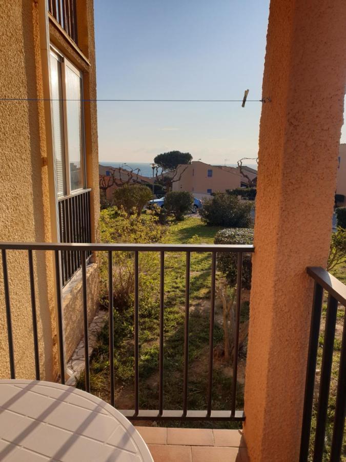 T2 Vue Mer Avec Parking Prive Saint-Pierre-la-Mer  Buitenkant foto